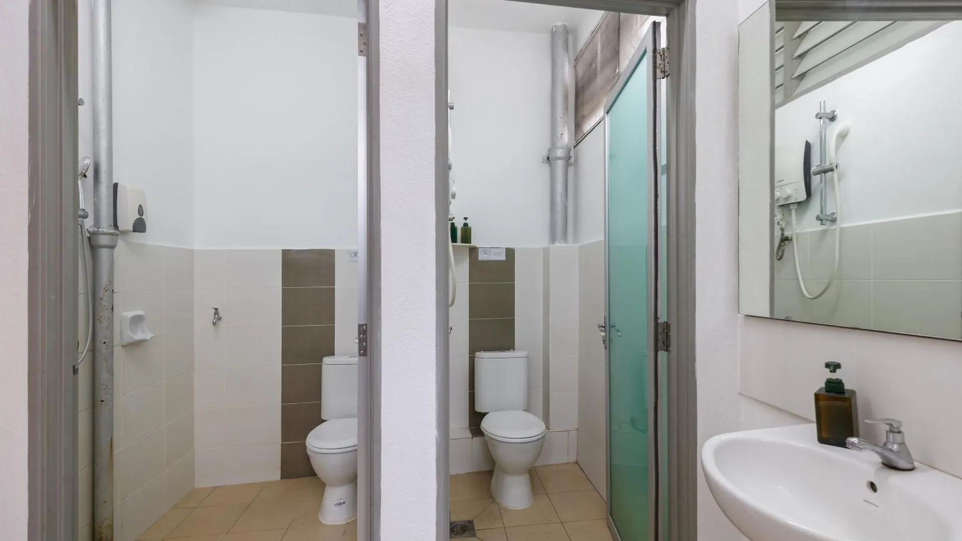 Gaia Realty Homestay, Private & Convenient Stay In Georgetown 0*, Джорджтаун Малайзия