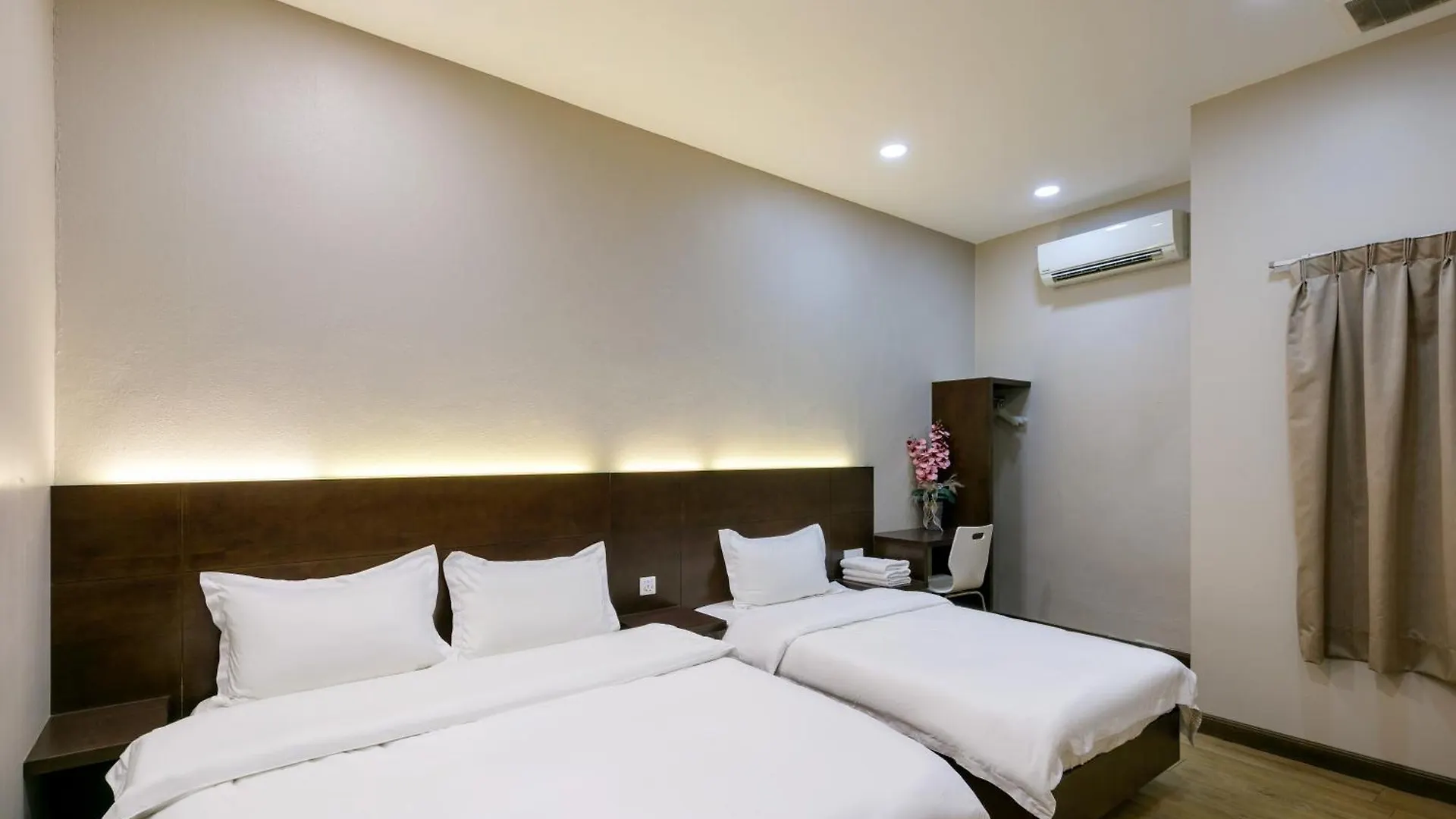 Gaia Realty Homestay, Private & Convenient Stay In Georgetown